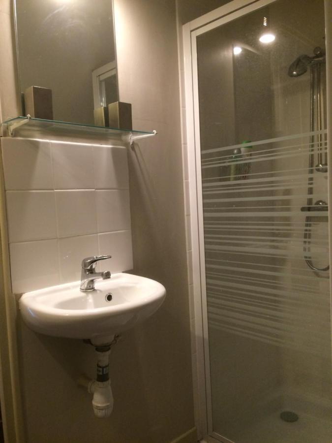 15 Rue Francois Bretagnolle Panzió Le Lonzac Kültér fotó